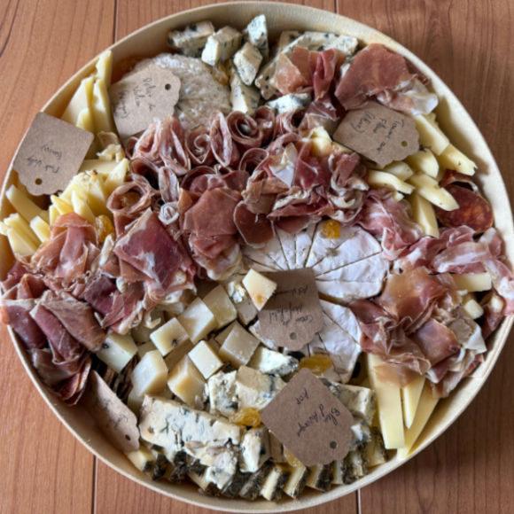La boite apéro (box fromage charcuterie) La boite apéro (box fromage charcuterie)