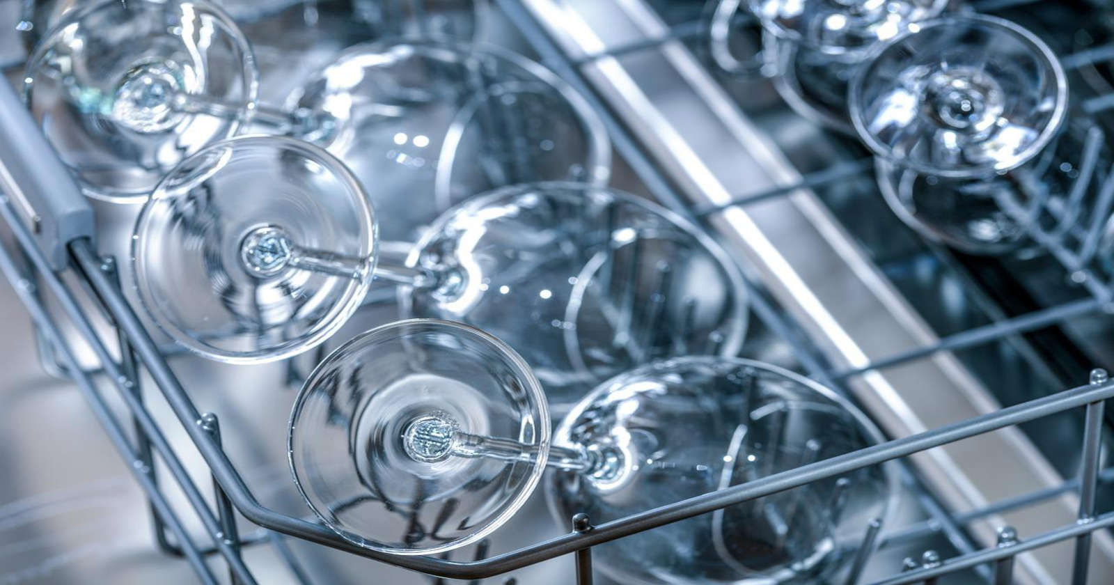 7 Astuces pour enlever les taches blanches sur les verres